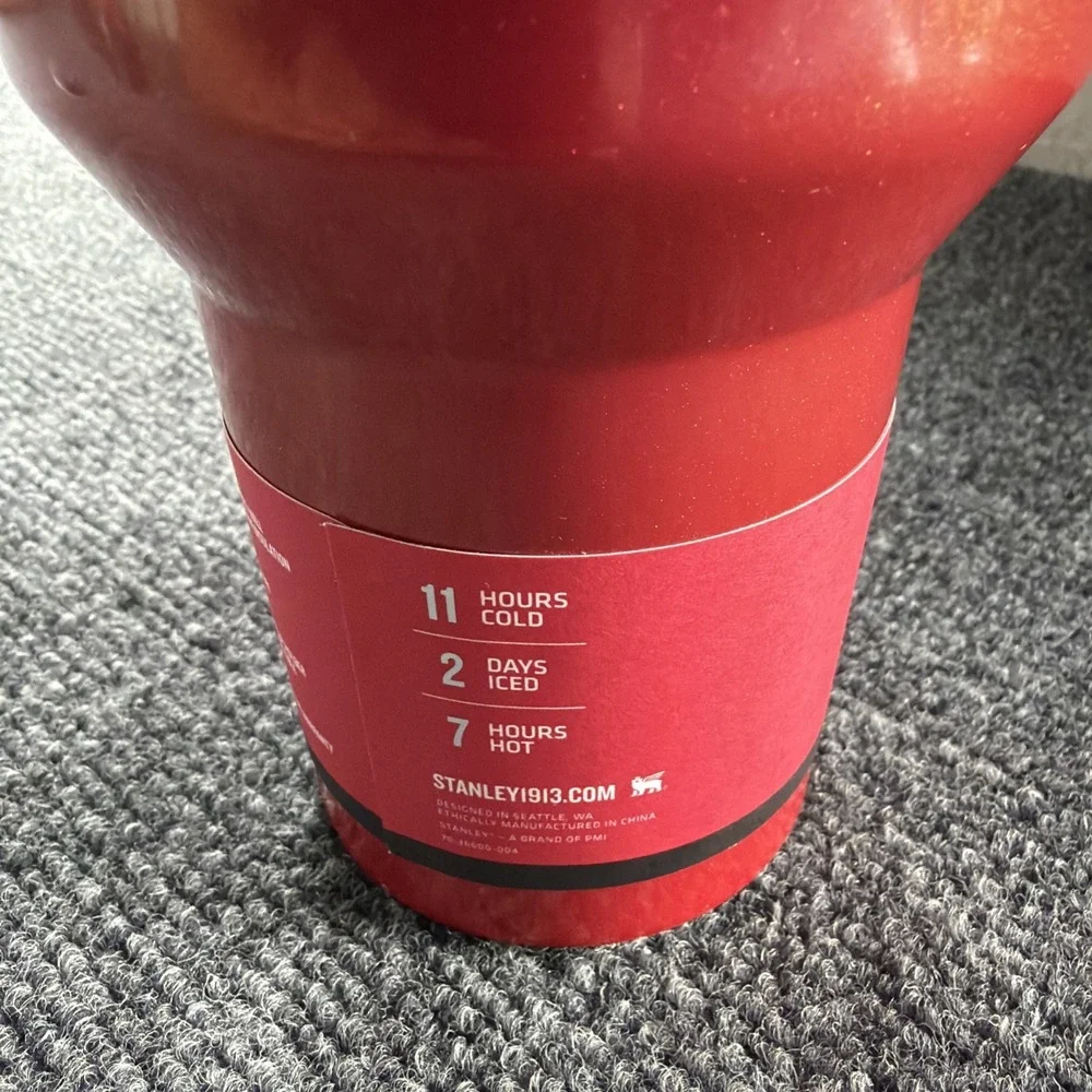NEW!  Stanley ELF Collab Red Delicious 40 Oz Quencher Tumbler LIMITED EDITION